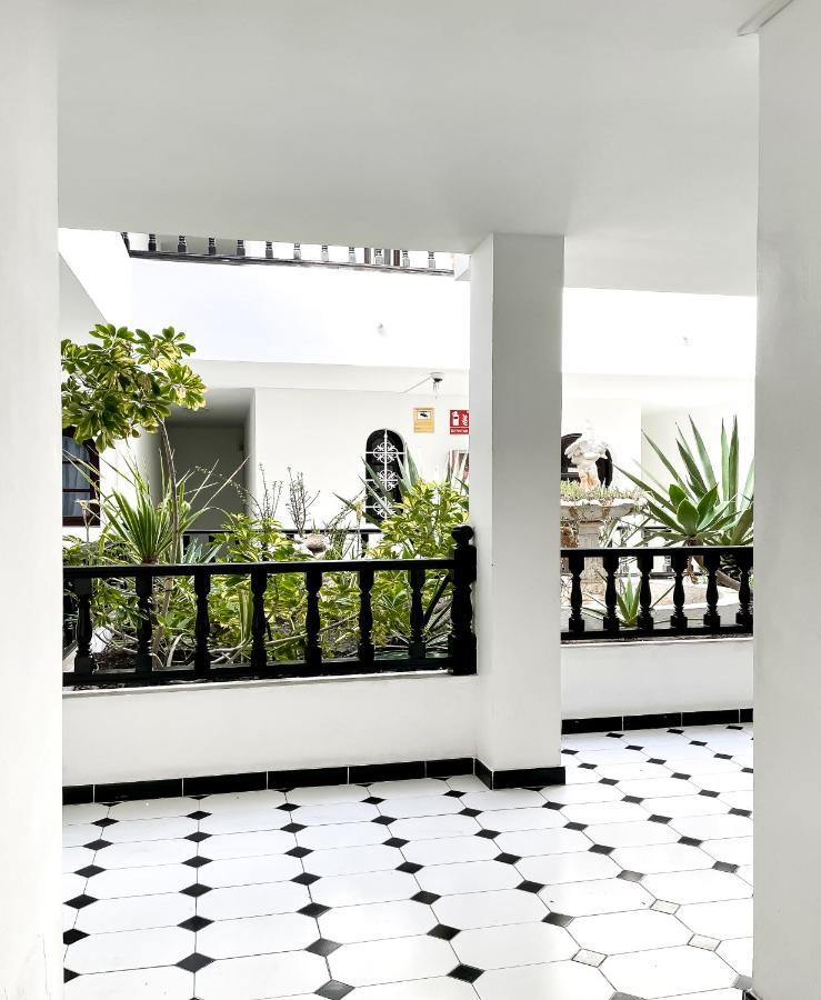 Central House Corralejo Eksteriør bilde